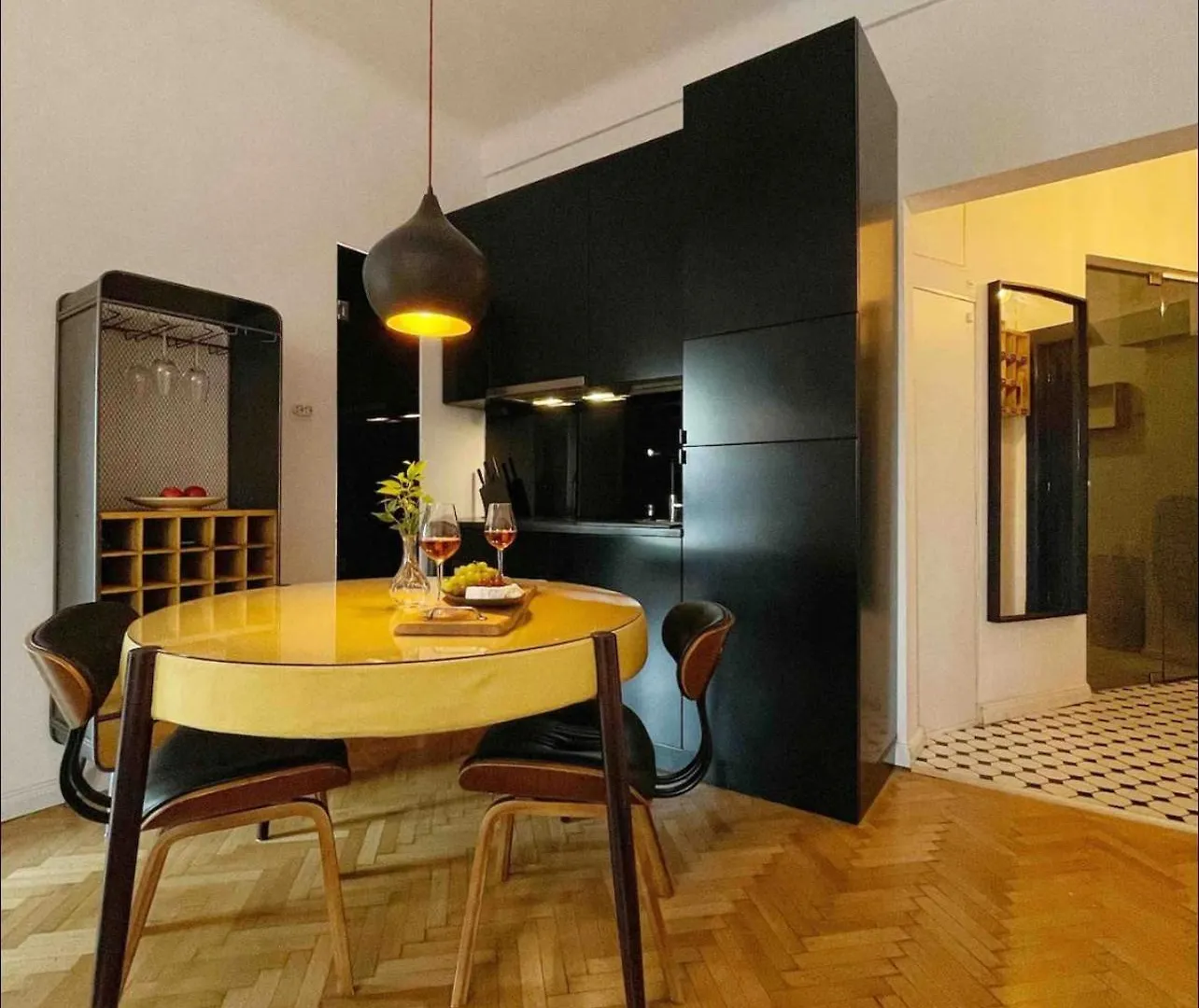 Apartmán Sunset-Cismigiu Gardens Bukurešť 0*,  Rumunsko